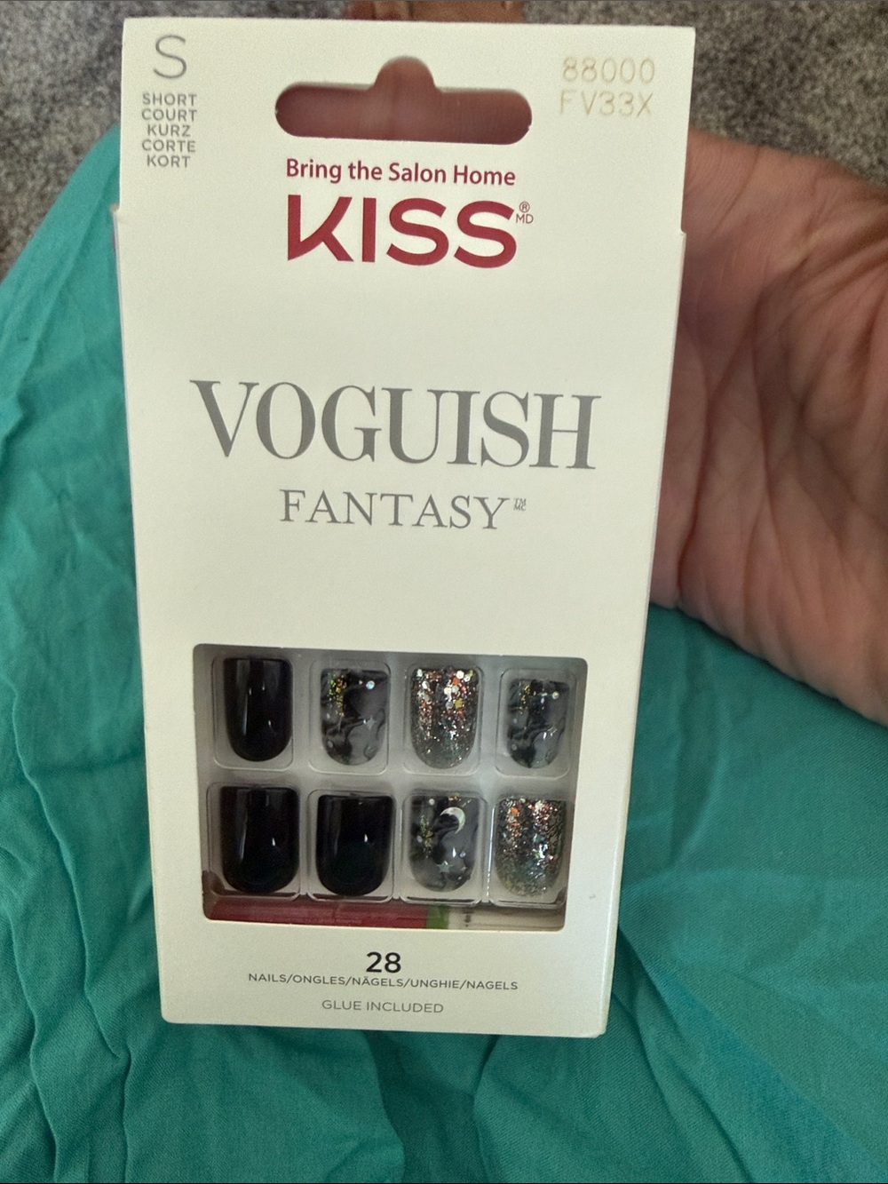 KISS Voguish Fantasy Press-On Nails - Black & Silver Glitter Accent